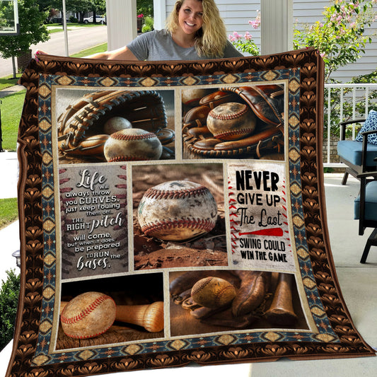 Motivational Quotes Baseball Blanket, Never Give Up The Last Swing Could Win The Game, Fleece Blanket - Sherpa Blanket Gift For Baseball Lovers