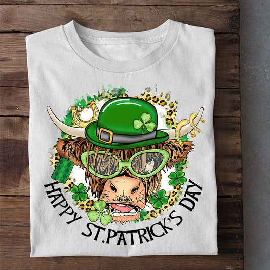 St Patrick's Day Highland Cow T-shirt, Patrick's Day, Patricks Day Gift For Highland Cow Lovers, Farmer Tees