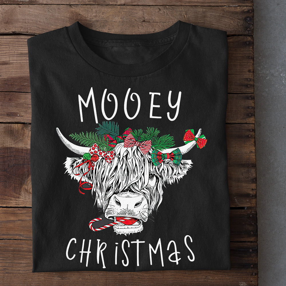 Highland Cow Christmas T-shirt, Highland Holiday Celebrate With A Mooey Christmas Spirit, Christmas Gift For Cow Lovers, Farmer Tees, Cow Tees