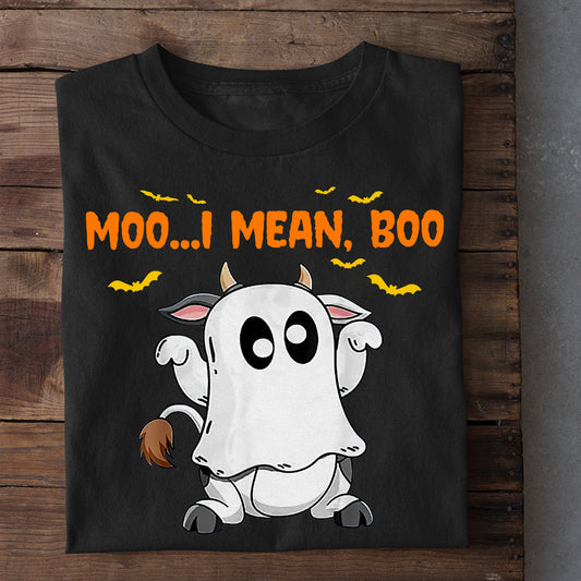 Cute Halloween Cow T-shirt, Moo I Mean Boo, Halloween Gift For Cow Lovers, Cow Farmers, Farmer Gifts