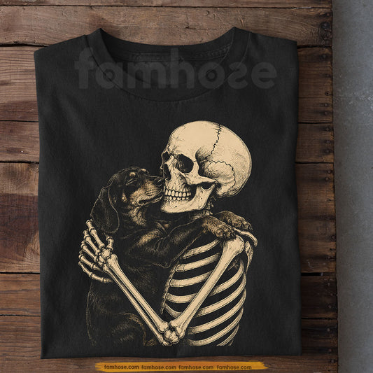 Cute Halloween Dachshund & Skeleton T-Shirt, Skeleton Hugging Dog Tees Spooky Season Gift For Dachshund Dog Lover