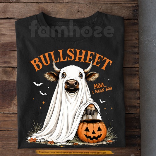 Funny Halloween Ghost Cow T-Shirt, Moo I Mean Boo Tees Spooky Season Gift For Cow Lover