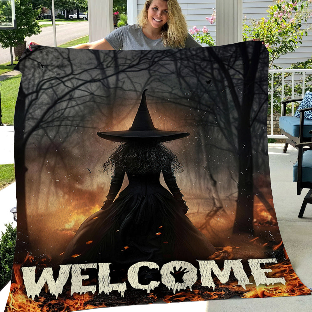 A Witch In The Forest, Witches Fleece Blanket - Sherpa Blanket, Halloween Blanket Gift For Witch Lovers