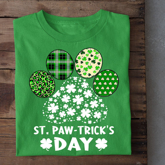 Patrick's Day Dog T-shirt, ST Pawtrick's Day Dogshoe Gift For Dog Lovers, Dog Owners, Dog Tees